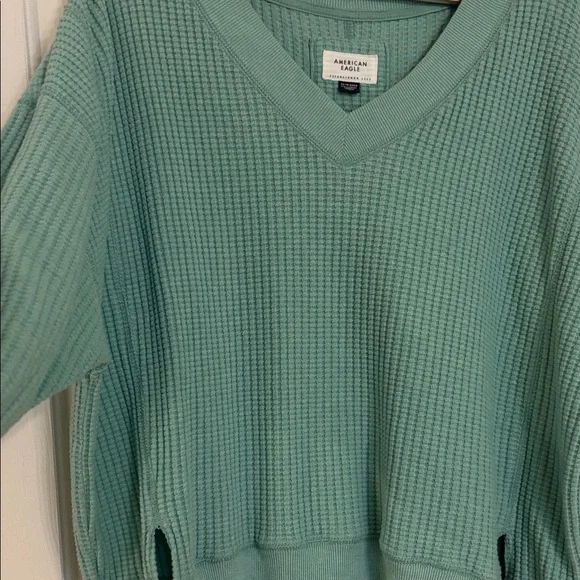 American Eagle Outfitters Green V-Neck Sweater - Picture 4 of 6